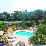 Holiday home 5 Pieces Avec Piscine Privee Pres De La Au Lavandou - Fr-1-251-852 *