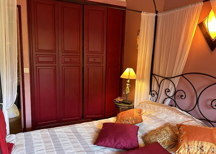 5 Pieces Avec Piscine Privee Pres De La Au Lavandou - Fr-1-251-852 Nyaraló *